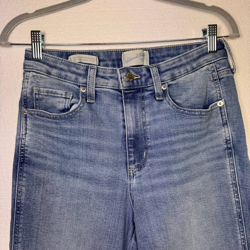 Universal Thread high rise everyday straight jeans size 8 - Picture 2 of 6